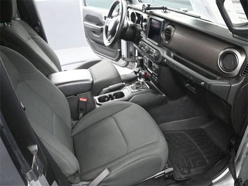 Used 2020 Jeep Wrangler Sport image 14