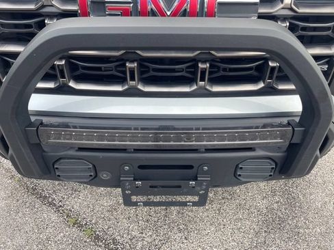 Used 2026 GMC Canyon AT4X w/ Off-Road Front Bumper Package AWD/4WD image 10