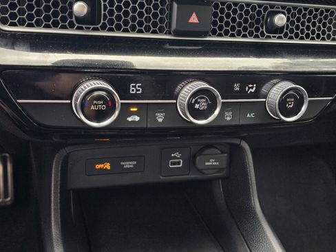 Used 2023 Honda Civic Sport image 19