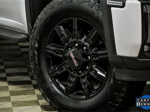 Used 2024 GMC Sierra 2500 AT4 w/ AT4 Premium Plus Package image 3