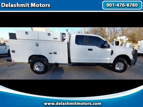 Used 2017 Ford F350 XL image 1