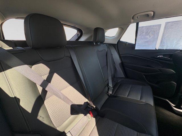 Used 2024 Chevrolet Trax LT FWD image 25