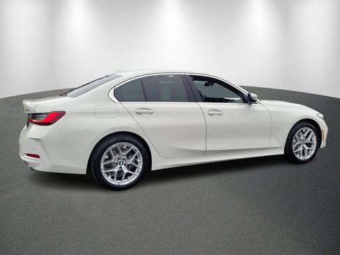 New 2025 BMW 330i xDrive Sedan w/ Convenience Package image 7
