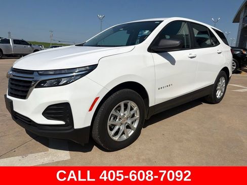 Used 2023 Chevrolet Equinox LS w/ Driver Confidence II Package AWD/4WD image 7