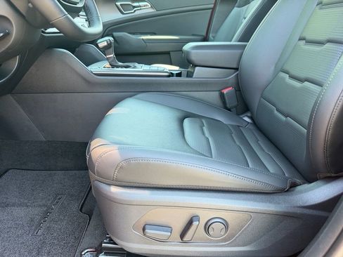 Used 2026 Kia Sportage SX AWD/4WD image 11