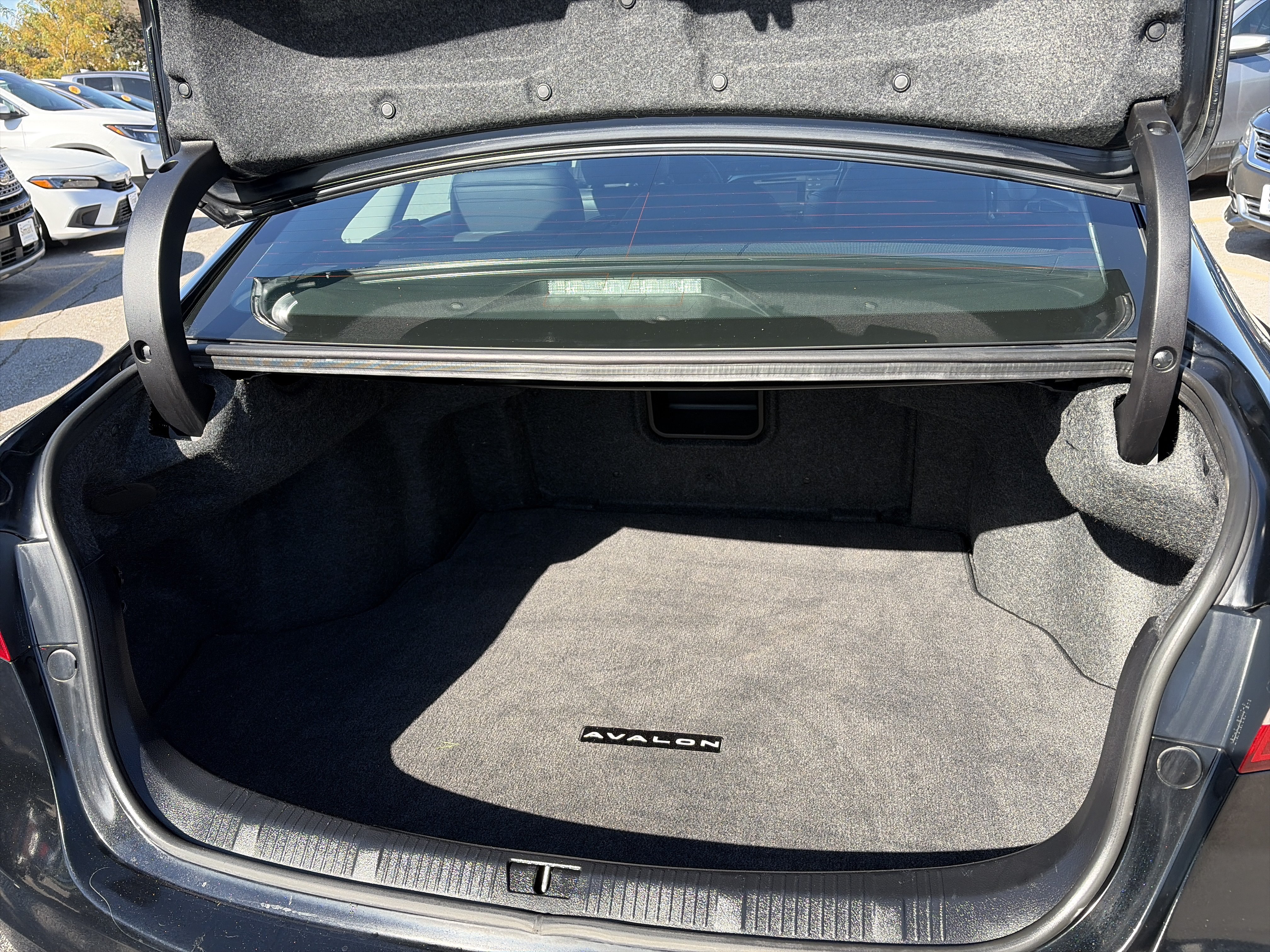 Used 2014 Toyota Avalon XLE Premium FWD image 10