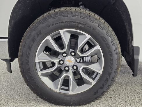 New 2026 Chevrolet Silverado 1500 LT AWD/4WD image 13
