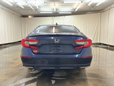 Used 2018 Honda Accord EX image 7