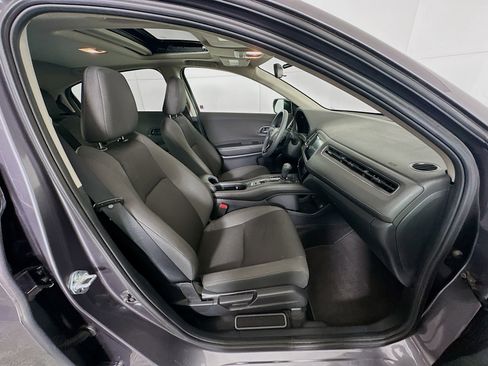 Used 2021 Honda HR-V EX image 29