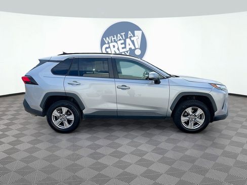 Used 2023 Toyota RAV4 XLE w/ Convenience Package FWD image 4