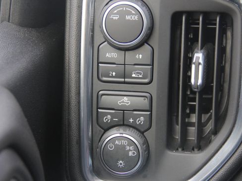 Used 2021 Chevrolet Silverado 1500 LT image 58