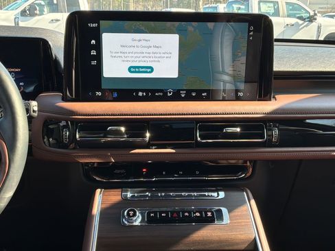 Used 2025 Lincoln Aviator Reserve w/ Illumination Package image 27