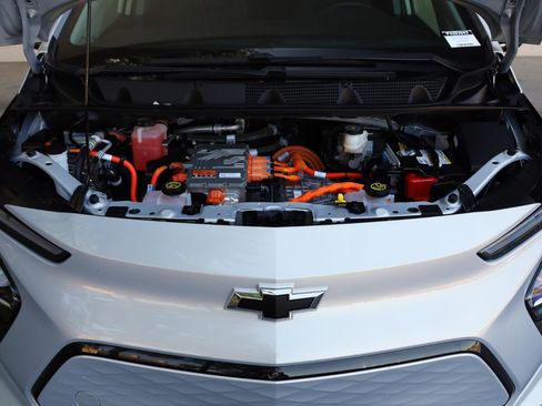 Used 2023 Chevrolet Bolt LT w/ Infotainment Package image 10