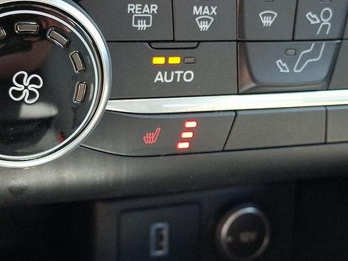 Certified 2020 Ford Escape SE AWD/4WD image 26