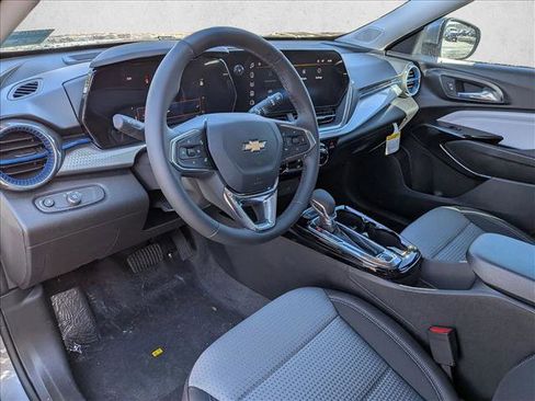 New 2026 Chevrolet Trax LT w/ Driver Confidence Package image 3