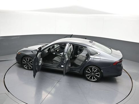 Used 2025 Honda Accord Touring image 43
