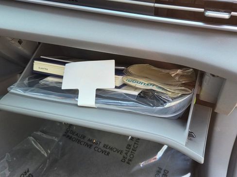 Used 2025 Hyundai Elantra Sport image 19