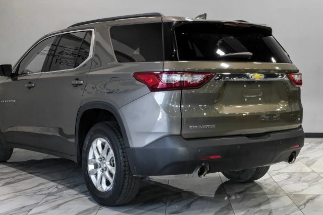 Used 2020 Chevrolet Traverse LT FWD image 14