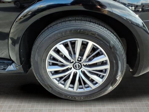 Used 2023 Nissan Armada SL w/ Captain's Chairs Package image 5