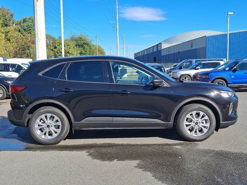 New 2026 Ford Escape Active image 8