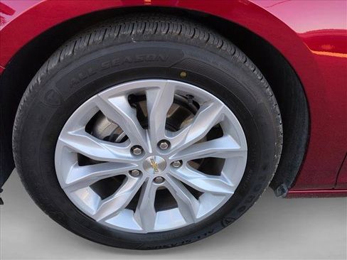 Used 2025 Chevrolet Malibu LT image 24