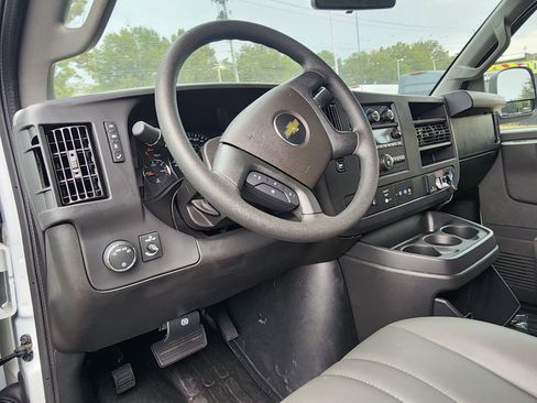 New 2025 Chevrolet Express 2500 w/ Driver Convenience Package image 22