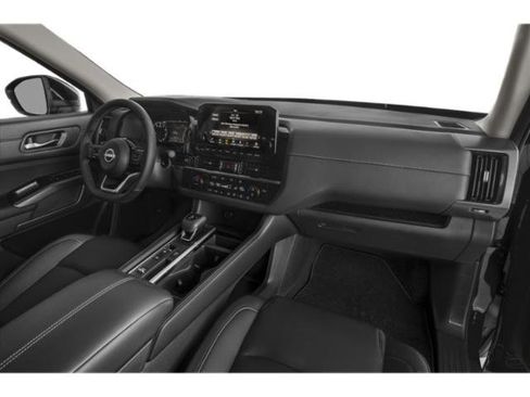 Used 2023 Nissan Pathfinder SL AWD/4WD image 18