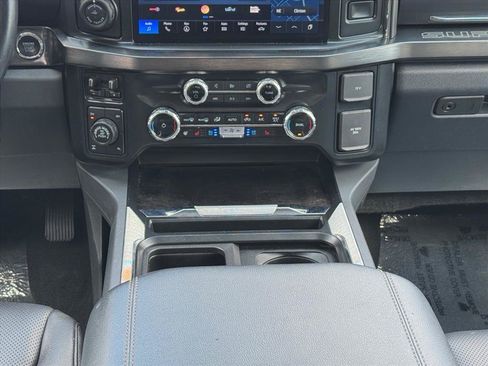 Used 2024 Ford F250 Lariat w/ Lariat Ultimate Package AWD/4WD image 14