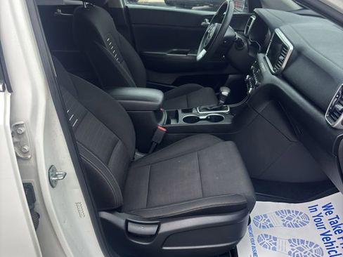 Used 2022 Kia Sportage LX w/ LX AWD Value Edition Package image 14