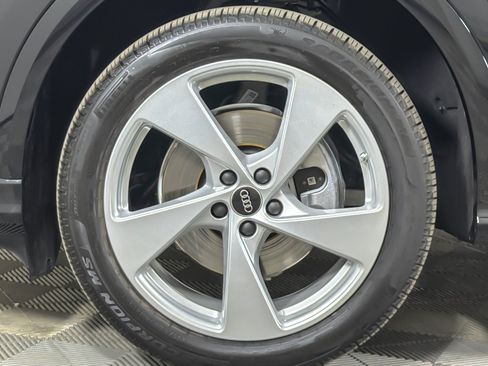 Used 2025 Audi Q5 Premium Plus w/ Premium Plus AWD/4WD image 25