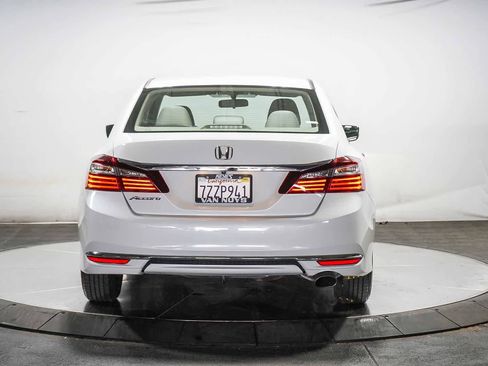 Used 2017 Honda Accord LX image 5