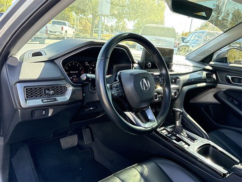 Used 2023 Acura Integra image 10