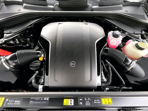 New 2026 Land Rover Range Rover SV image 11