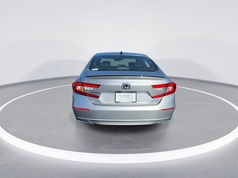 Used 2022 Honda Accord Sport image 7