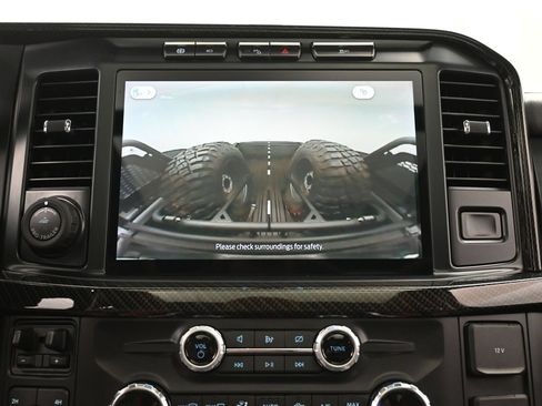 Used 2024 Ford F250 Lariat w/ Lariat Ultimate Package AWD/4WD image 33