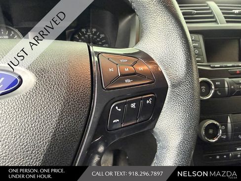 Used 2019 Ford Explorer XLT FWD image 22