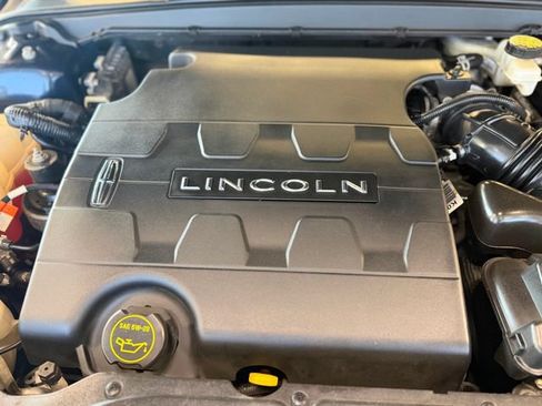 Used 2017 Lincoln Continental Select w/ Climate Package FWD image 36