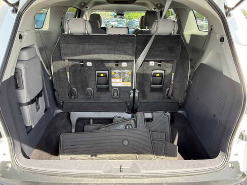 Certified 2022 Toyota Sienna LE FWD image 34