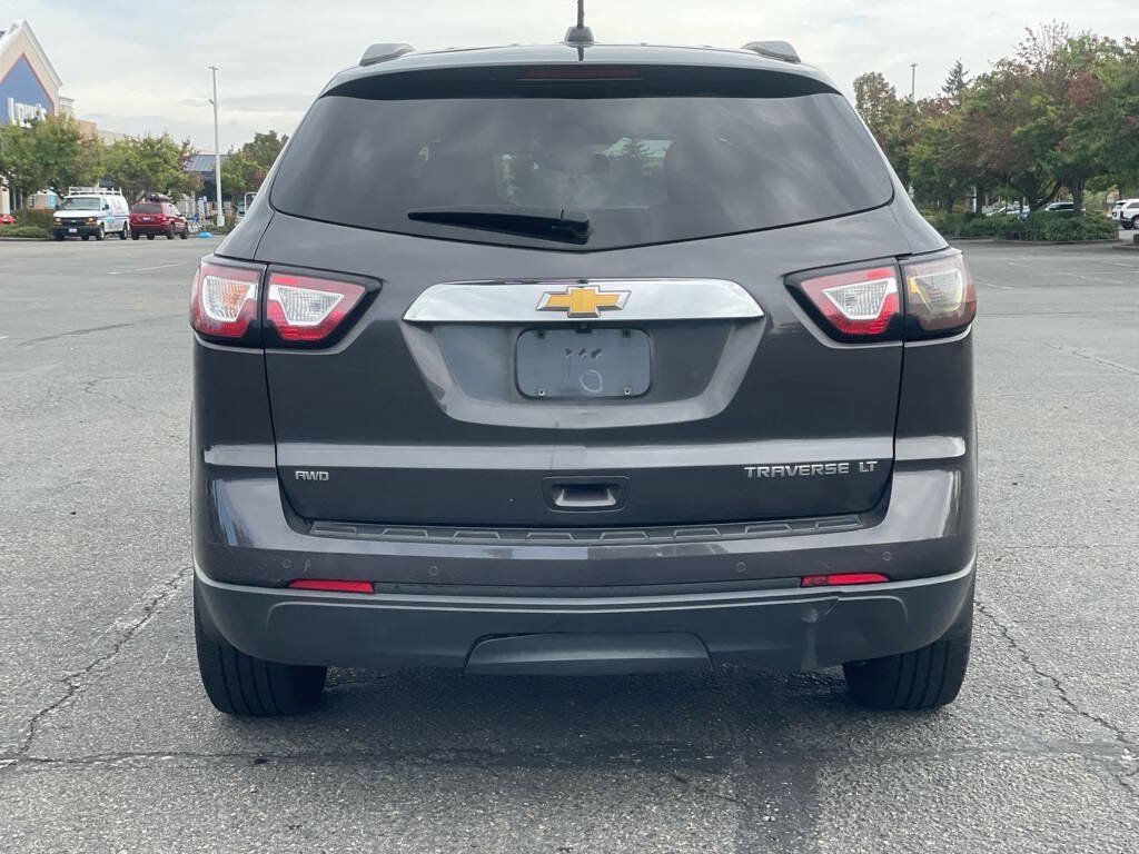 Used 2016 Chevrolet Traverse LT w/ True North Edition AWD/4WD image 4