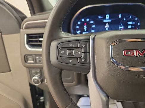 Used 2023 GMC Yukon XL SLT w/ SLT Premium Package AWD/4WD image 35