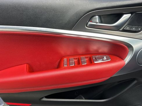 Used 2025 Genesis G70 2.5T w/ Sport Prestige Package image 11