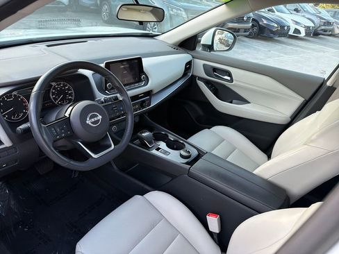 Used 2023 Nissan Rogue SV w/ SV Premium Package AWD/4WD image 14