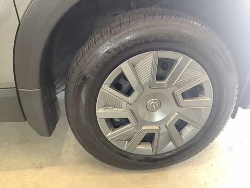 Used 2025 Nissan Kicks S AWD/4WD image 27