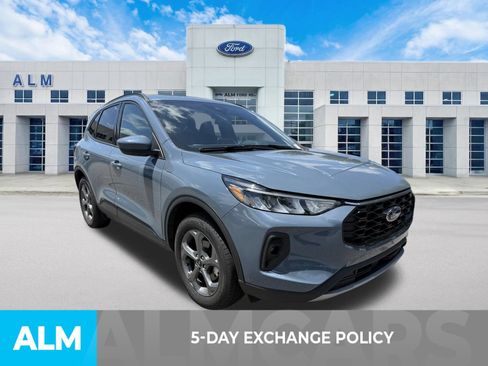 Used 2025 Ford Escape ST-Line Select AWD/4WD image 3