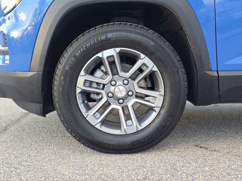 Used 2025 GMC Terrain Elevation image 37