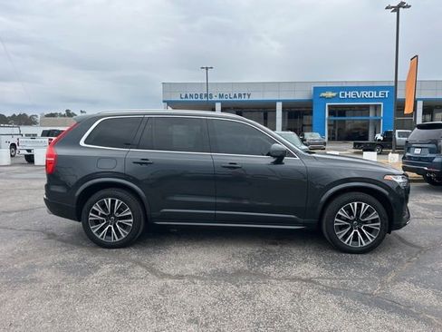 Used 2021 Volvo XC90 T6 Momentum w/ Protection Package Premier image 2