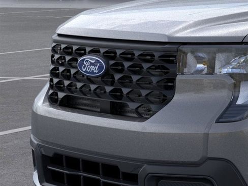 New 2025 Ford Maverick XLT image 18