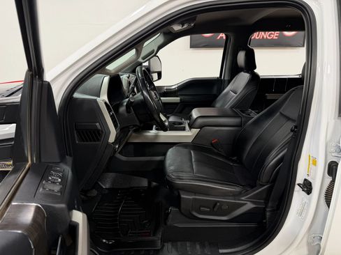 Used 2021 Ford F250 Lariat w/ Lariat Value Package AWD/4WD image 13