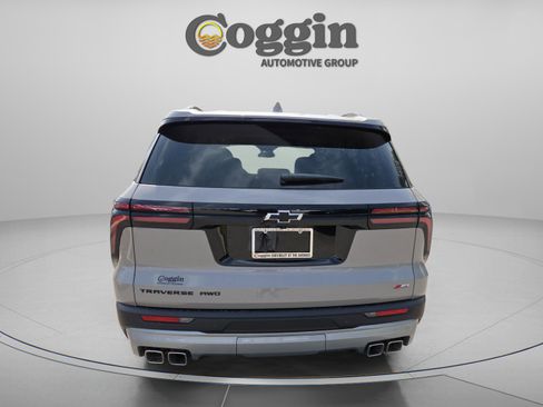 New 2026 Chevrolet Traverse Z71 w/ LPO, Floor Liner Package AWD/4WD image 4