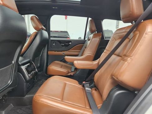 Used 2021 Lincoln Aviator Grand Touring w/ Elements Package Plus image 27